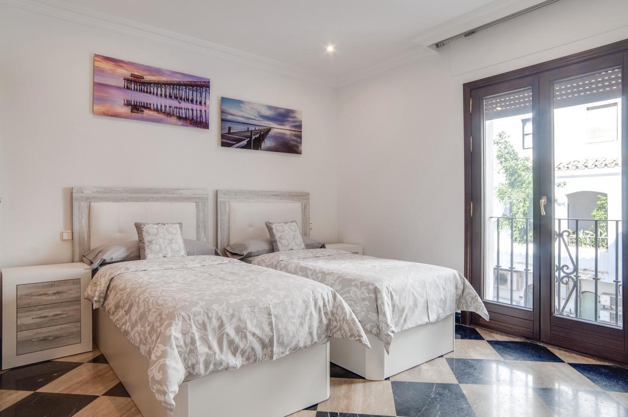 Apartamento OleHolidays PB 218 Primera línea de Mar Puerto Banús Marbella Exterior foto